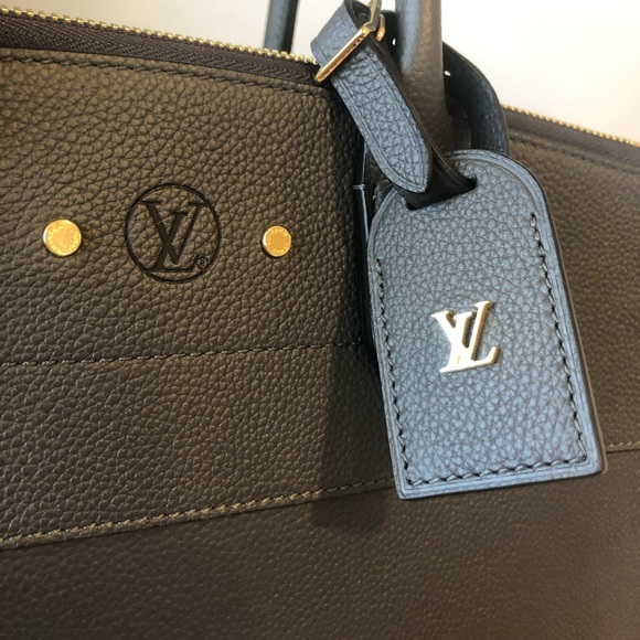 ✨🖤Louis Vuitton Gris City Steamer MM🖤✨ - Picture 9 of 13